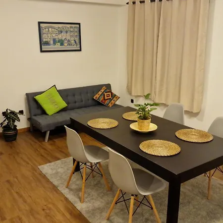 Da Mata Quarto em Acomodações Particulares *